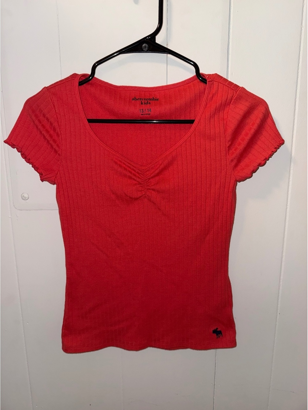 Abercrombie Kids Girls' Red Ribbed Short Sleeve V-Neck T-Shirt Size 13/14